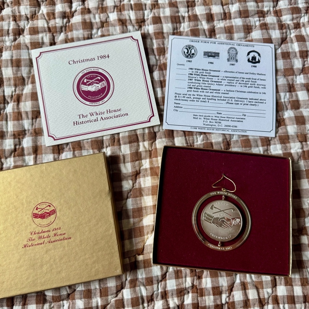 SOLD The White House Historical Association Christmas 1984 Ornament